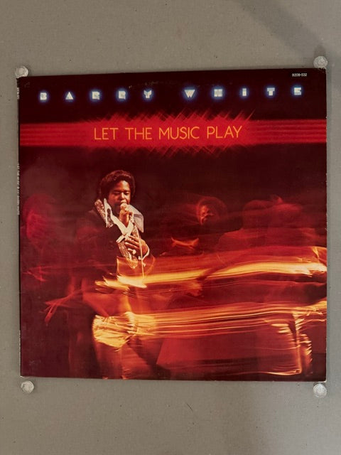 Barry White – Let The Music Play